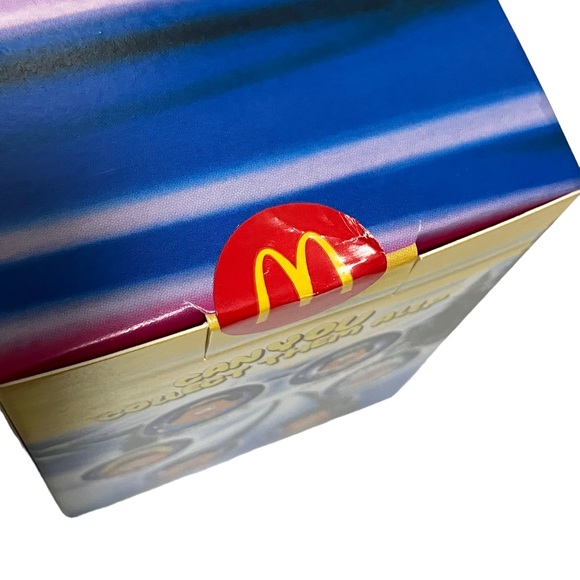 McDonald's Kerwin Frost McNuggest Buddies Darla Adult Happy Meal Toy 2023 - Picture 2 of 13